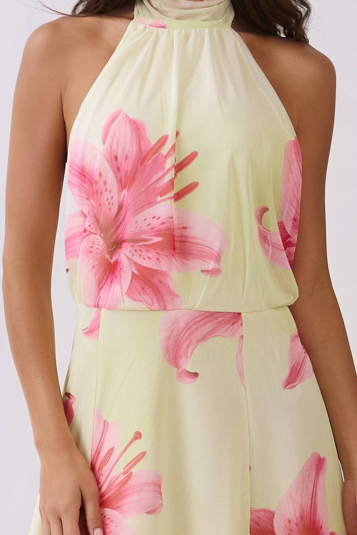 MESH LINED HALTER LOW BACK SKATER DRESS: LEMON COCKAIL LILY / S-M-L/2-2-2